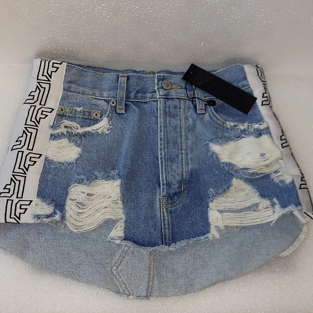 LF The Brand Size 26 Womens Jeans Skirt Small - Picture 1 of 10